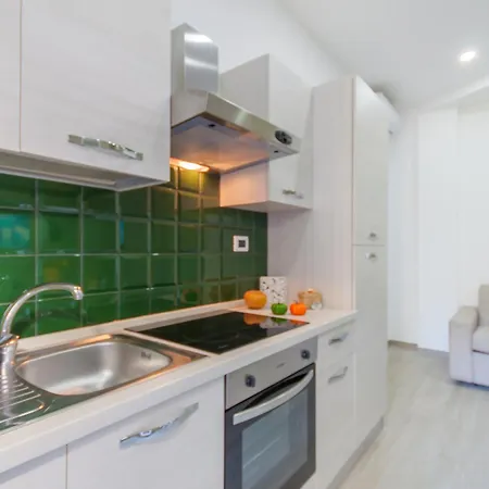 Casa Smeralda A 200 Mt Dal Mare - Happy